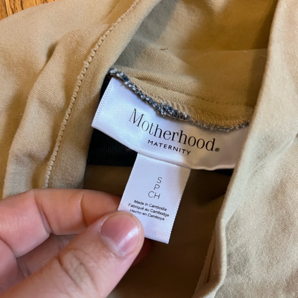 Motherhood Maternity Jeans - Picture 3 of 4